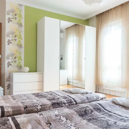 Center Sofialuxrentals Patriarh Evtimiy - Free Parking Apartment *
